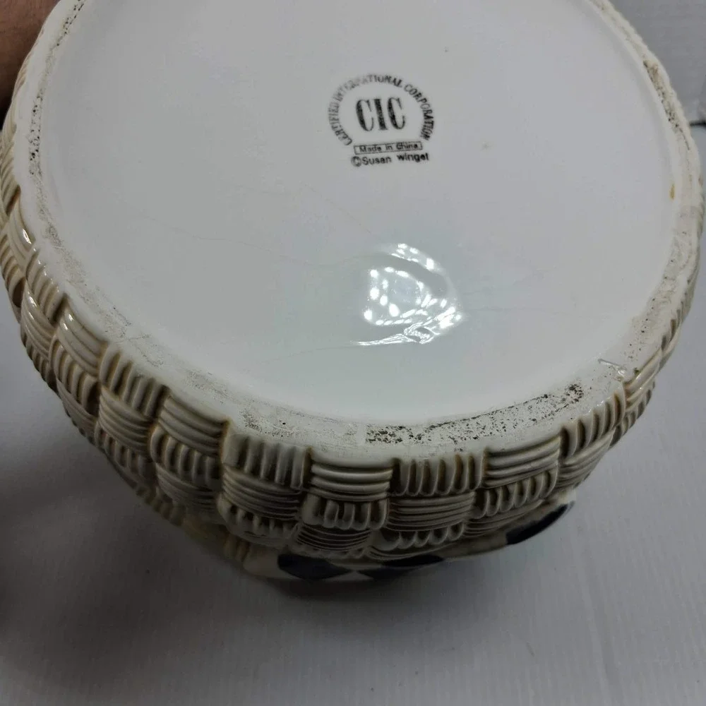 Vtg Certified International Susan Winget Fruit Picnic Basket Ceramic Cookie Jar